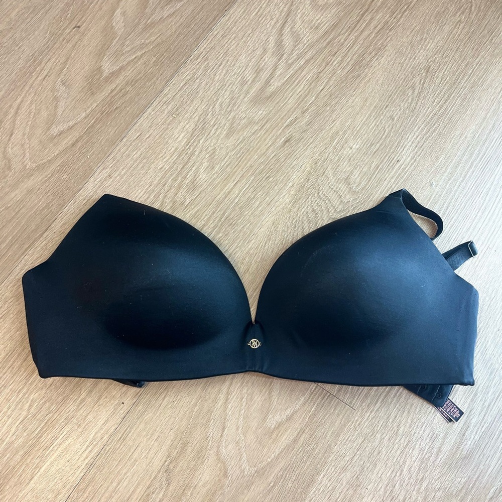 Victoria's Secret Black Smooth Bra